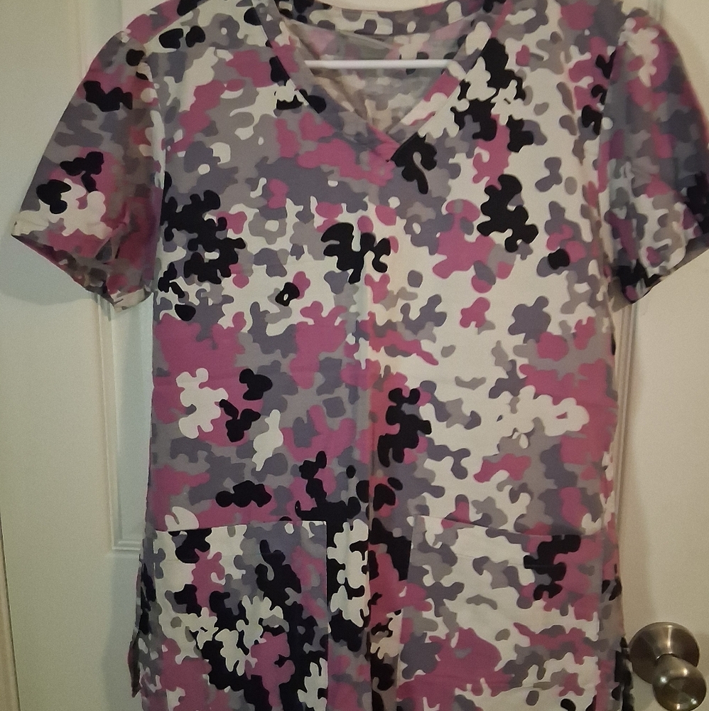 Grey's Anatomy Camouflage Top And Pants (Scrubs)